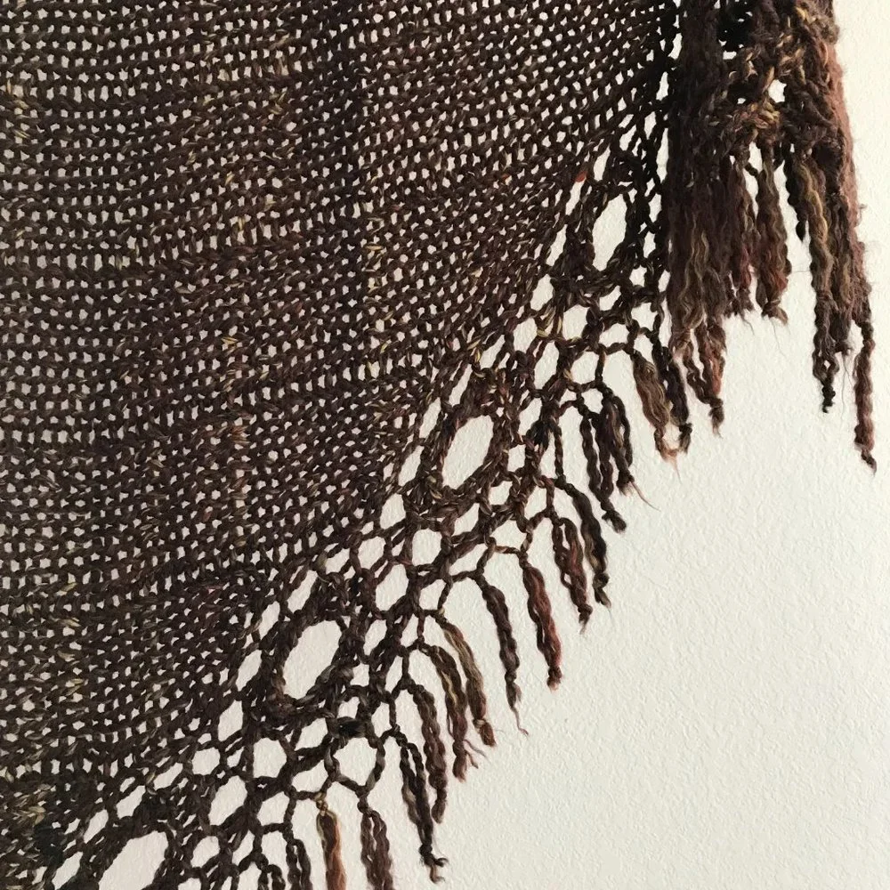 NEW Handmade Triangular Bulky Beauty Lace Sequoia Shawl, 102